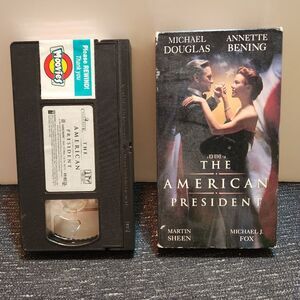 🖤  The American President VHS Tape 2001